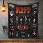 KISS Quilt Blanket – TMTHU7176