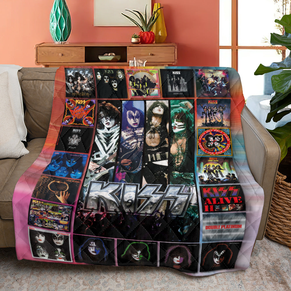 KISS Quilt Blanket – GNE5262