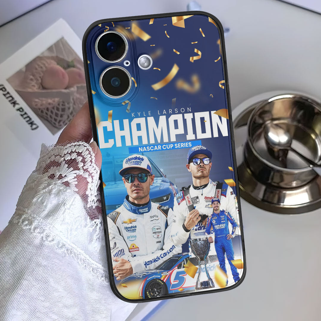Kyle Larson Nascar Cup Series Champion Phone Case – TMTHU2039