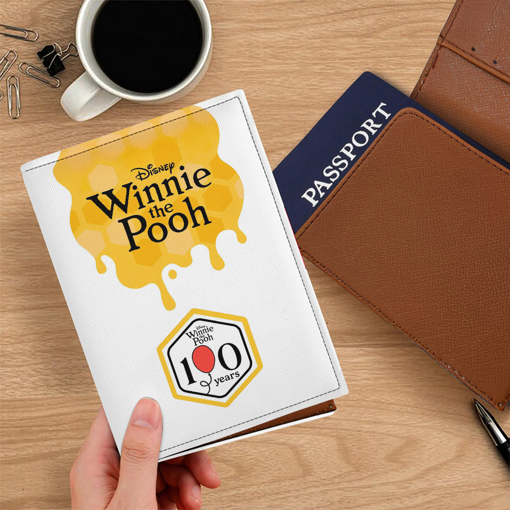 Winnie-the-Pooh 100th Anniversary Leather Passport Cover – TANTN22970