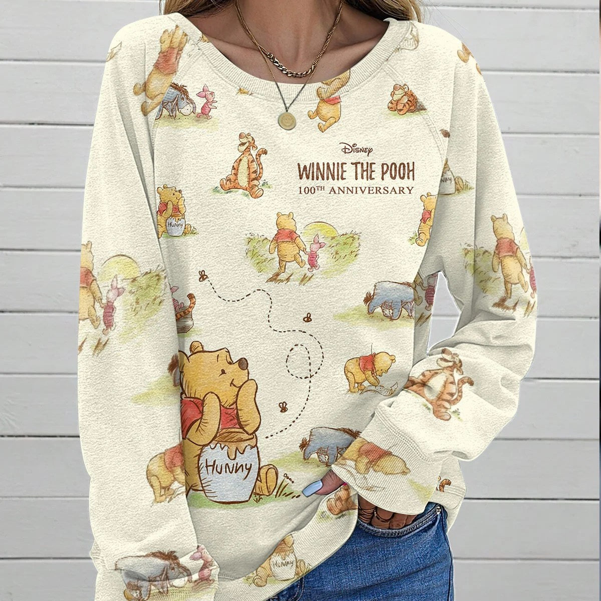Winnie-the-Pooh 100th Anniversary Round Neck Raglan Sleeve Sweatshirt – TMTHU9257