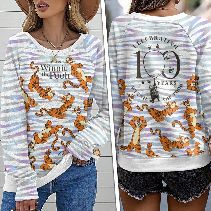 Winnie-the-Pooh x Tigger 100th Anniversary Round Neck Raglan Sleeve Sweatshirt – GNE7834